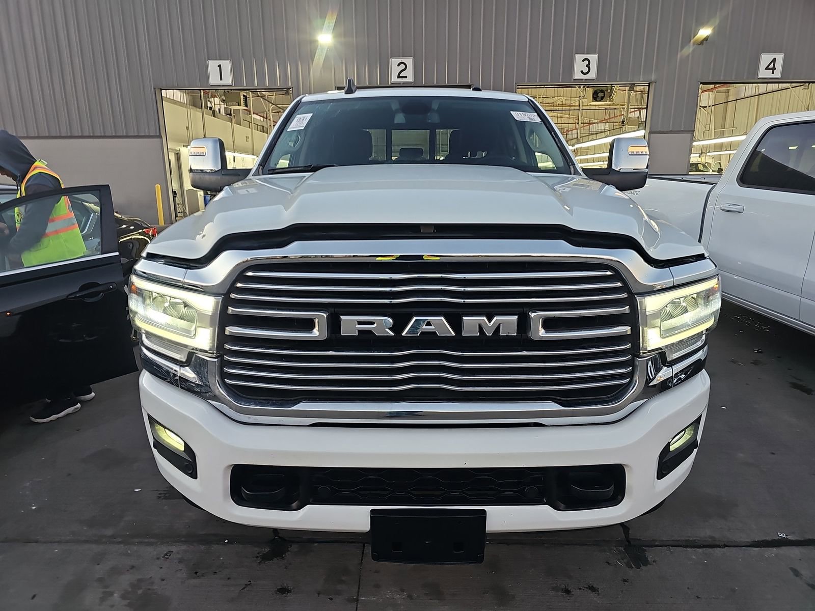 Used 2024 RAM Ram 2500 Pickup Laramie with VIN 3C6UR5FL0RG304418 for sale in Little Rock