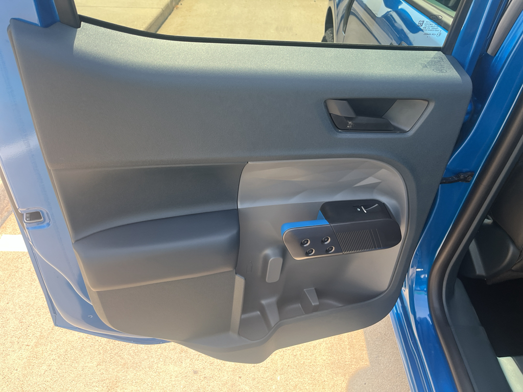 2025 Ford Maverick photo 30