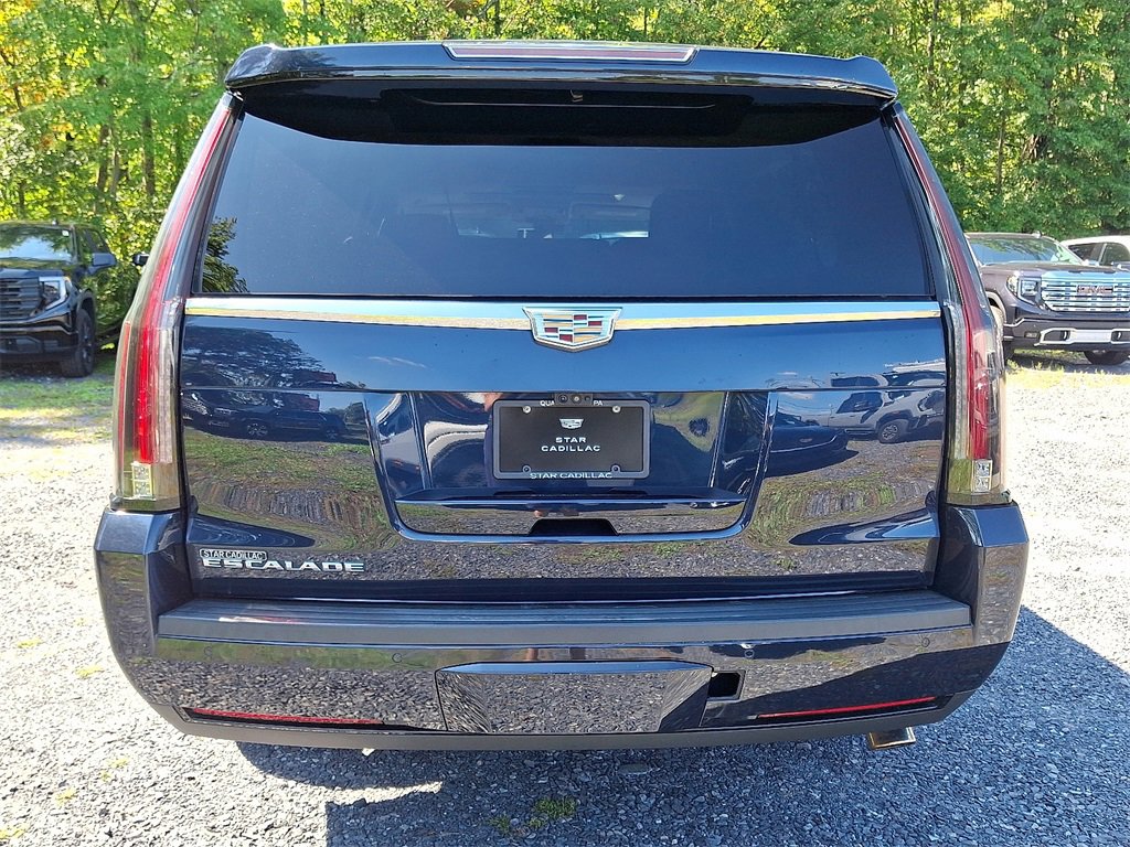 2020 Cadillac Escalade ESV Premium Luxury photo 3