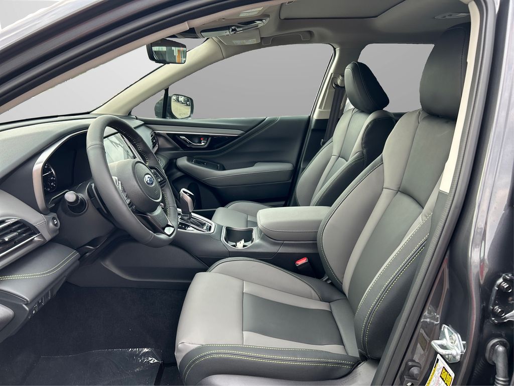 2025 Subaru Outback Onyx Edition photo 9