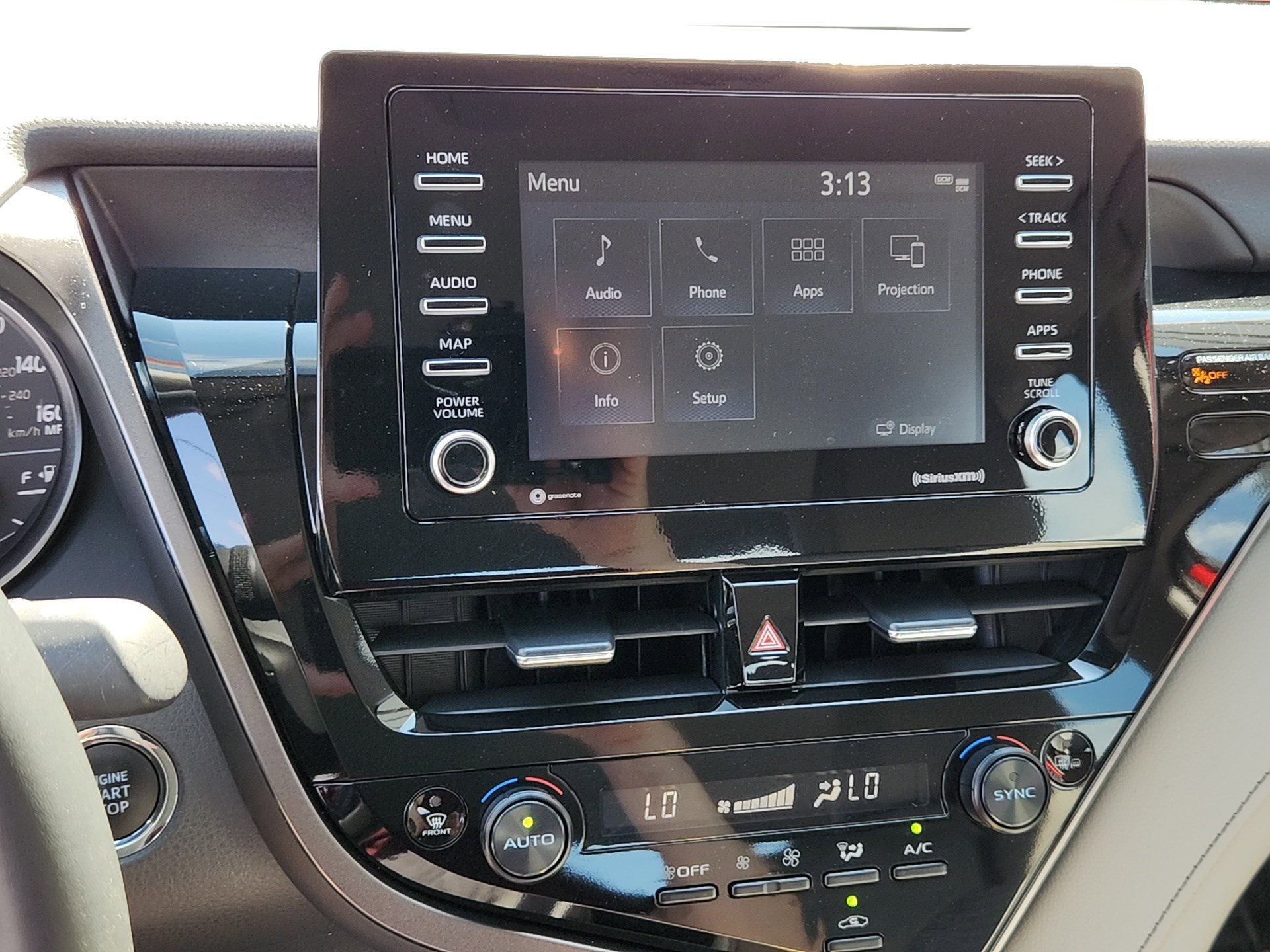 2024 Toyota Camry SE photo 14