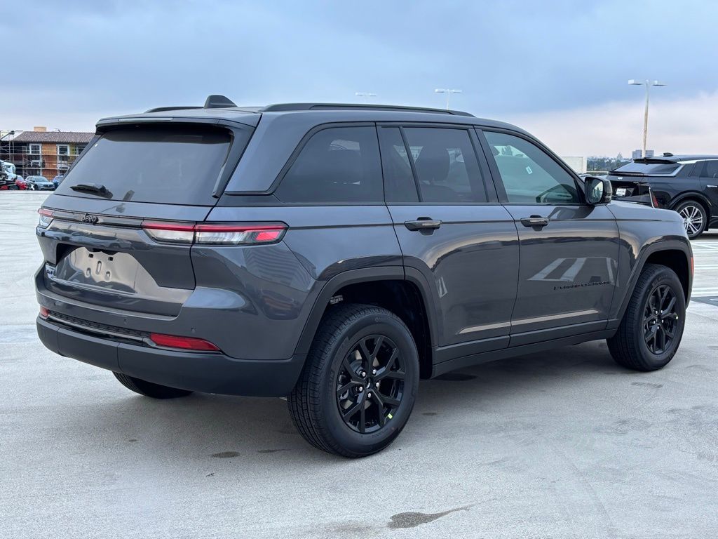 2025 Jeep Grand Cherokee Altitude X photo 3