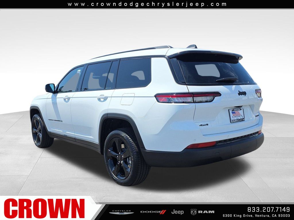 2025 Jeep Grand Cherokee Limited photo 4