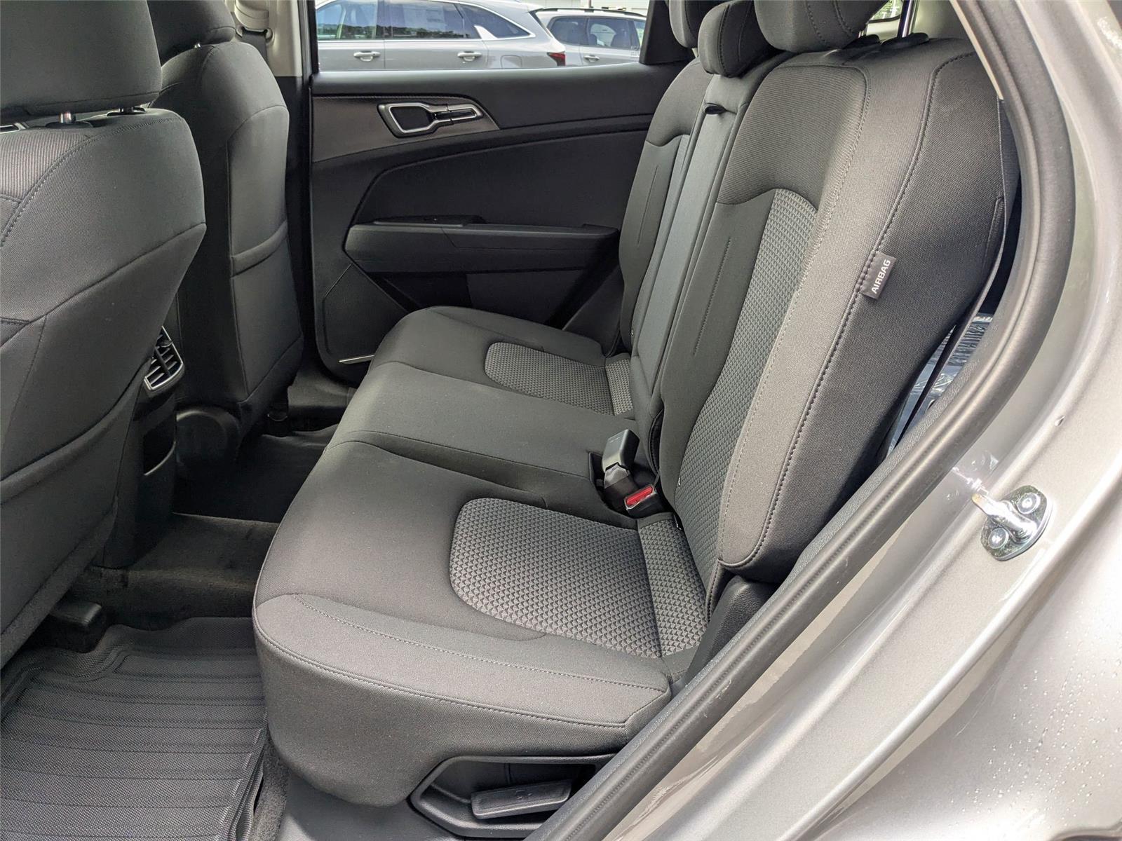 2025 Kia Sportage Hybrid LX photo 27