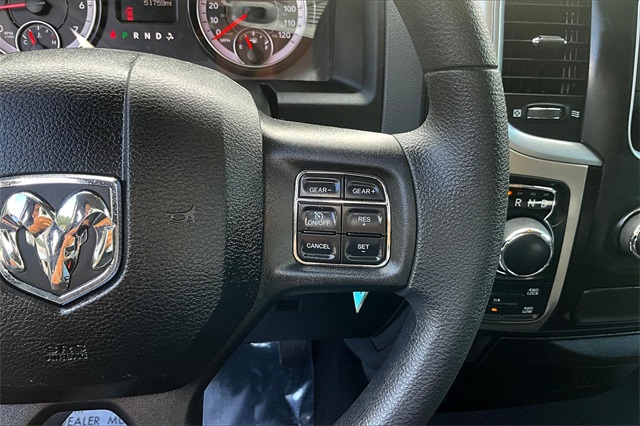 2020 Ram 1500 Classic Warlock photo 12