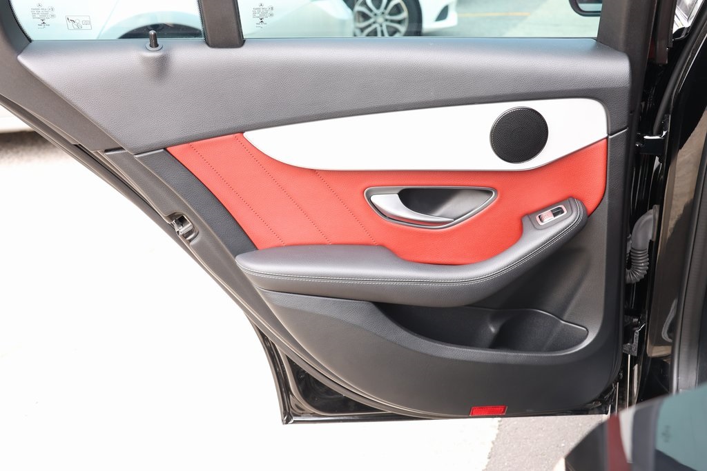 2020 Mercedes Benz C 300 photo 6