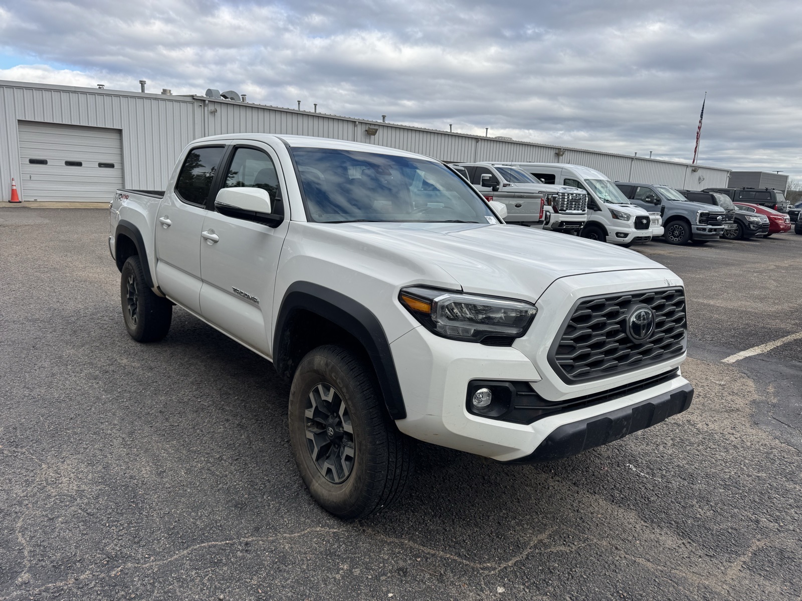 2022 Toyota Tacoma TRD Off Road's photo