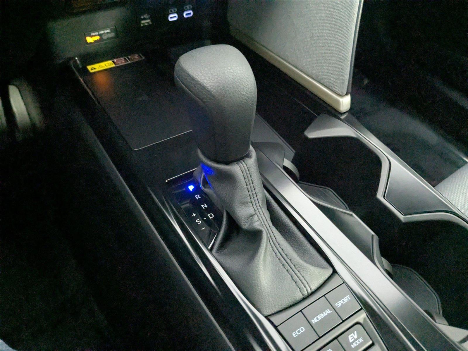 2025 Toyota Camry LE photo 16