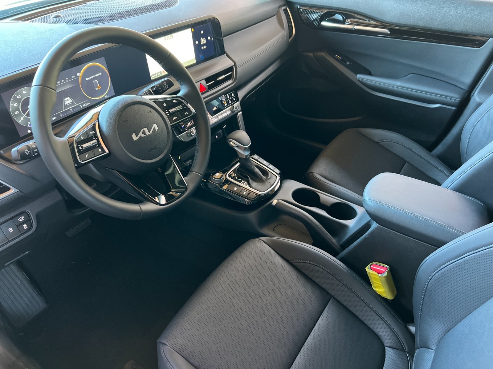 2026 Kia Seltos EX photo 9