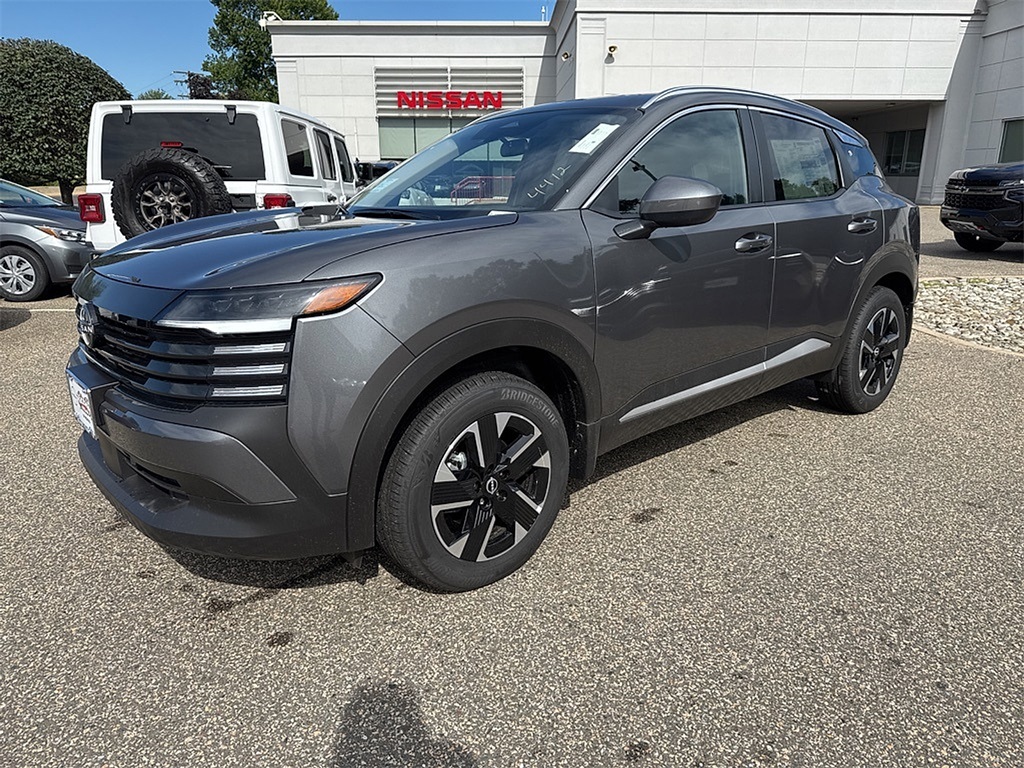 2025 Nissan Kicks SV photo 2