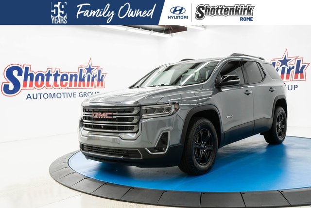 2022 GMC Acadia AT4's photo