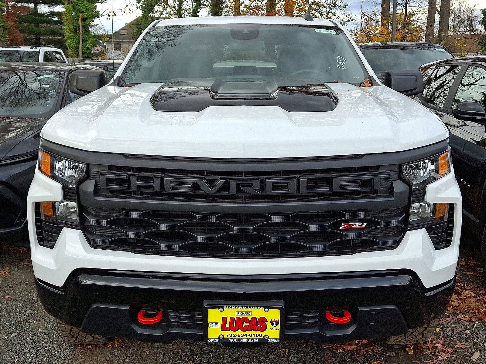 2026 Chevrolet Silverado 1500 Custom Trail Boss photo 2