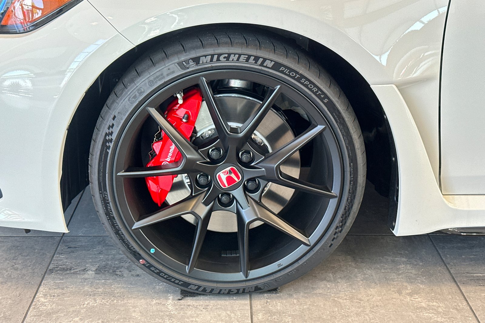 2025 Honda Civic Type R photo 28