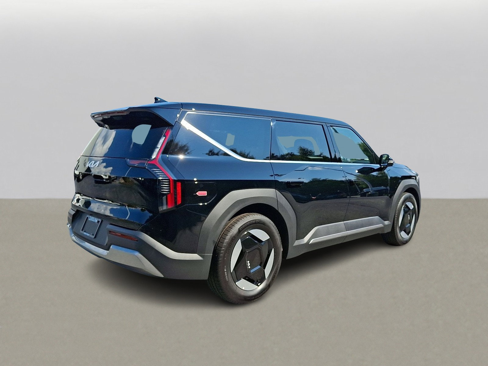 2026 Kia EV9 Light Long Range photo 4