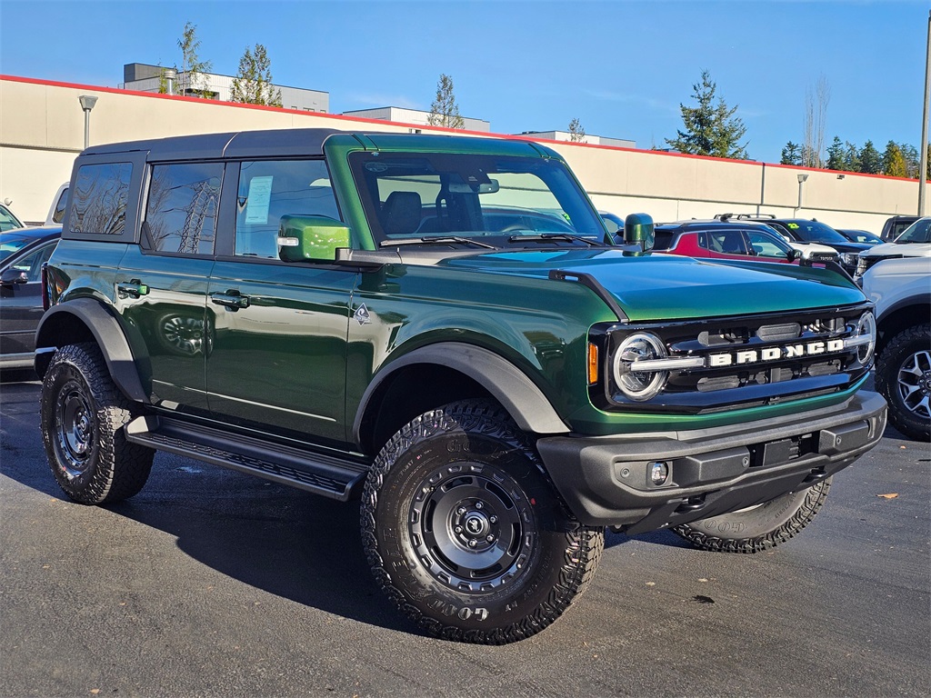 2025 Ford Bronco 4-Door Outer Banks's photo