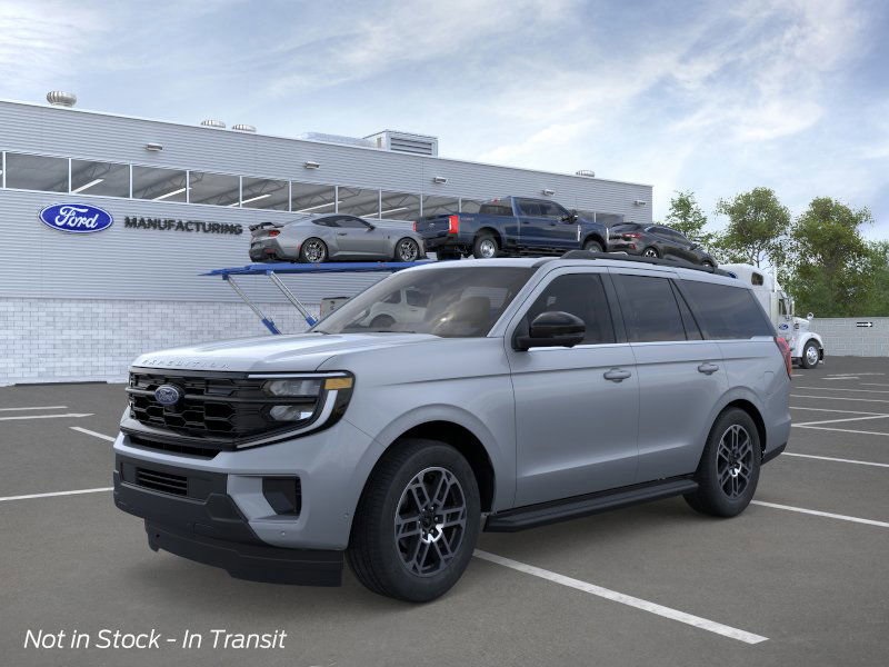 2025 Ford Expedition photo 2