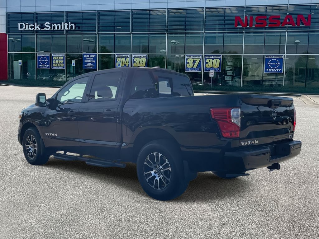 2024 Nissan Titan SV photo 3