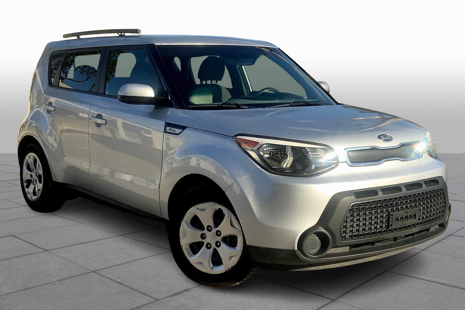 Used 2015 Kia Soul Base with VIN KNDJN2A22F7775398 for sale in Kansas City