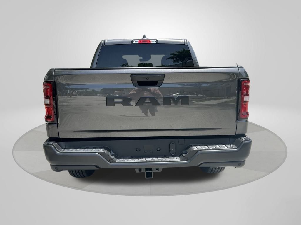 2025 Ram 1500 Tradesman photo 6