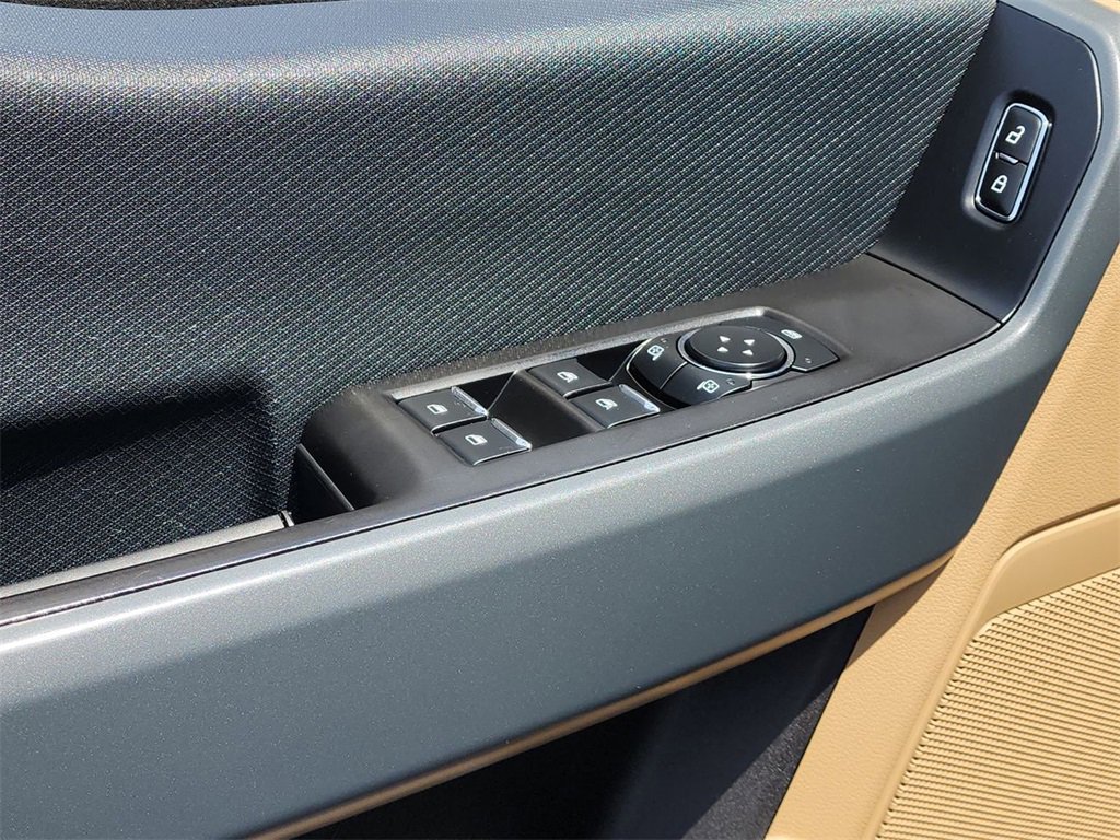 2023 Ford F-150 XL photo 13