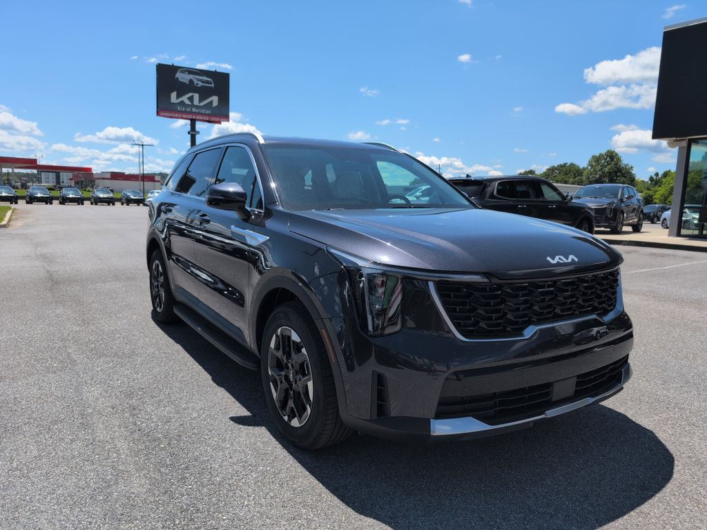 2025 Kia Sorento S photo 2