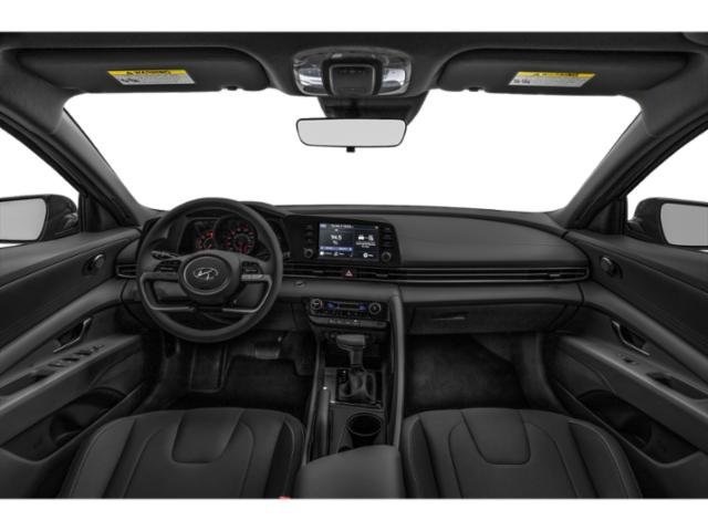 2023 Hyundai Elantra SEL photo 4