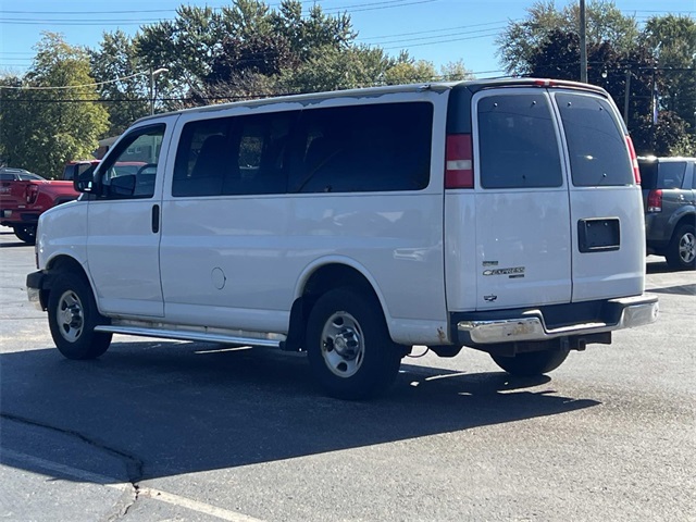 2011 Chevrolet Express 3500 LT photo 2