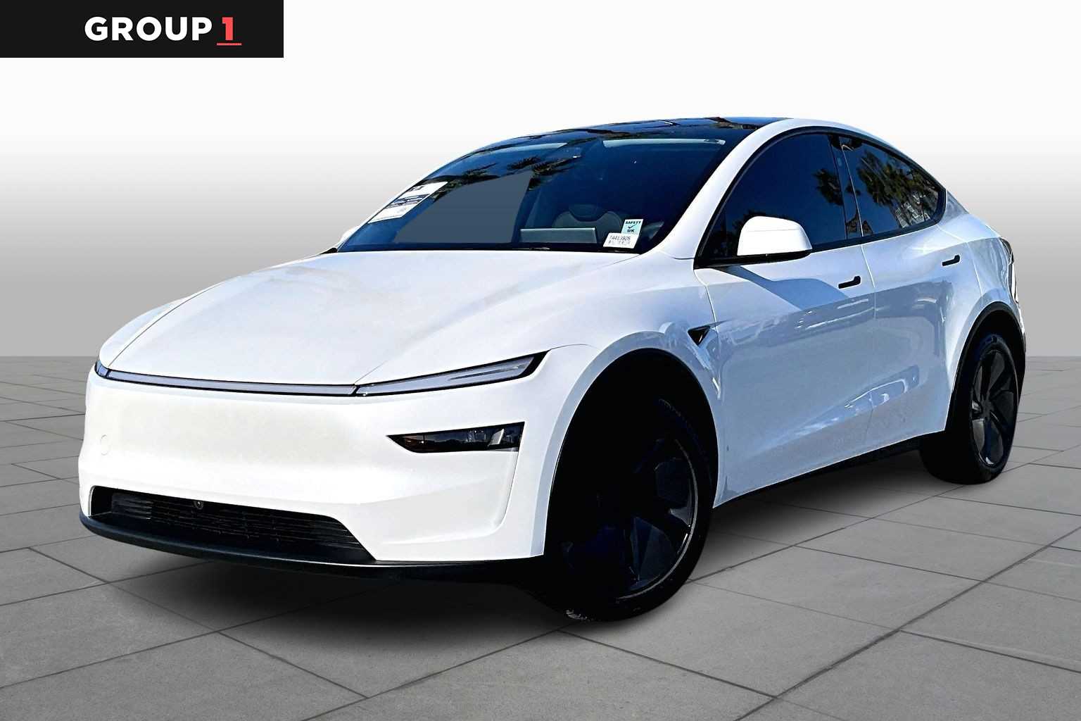 2026 Tesla New Model Y Premium's photo
