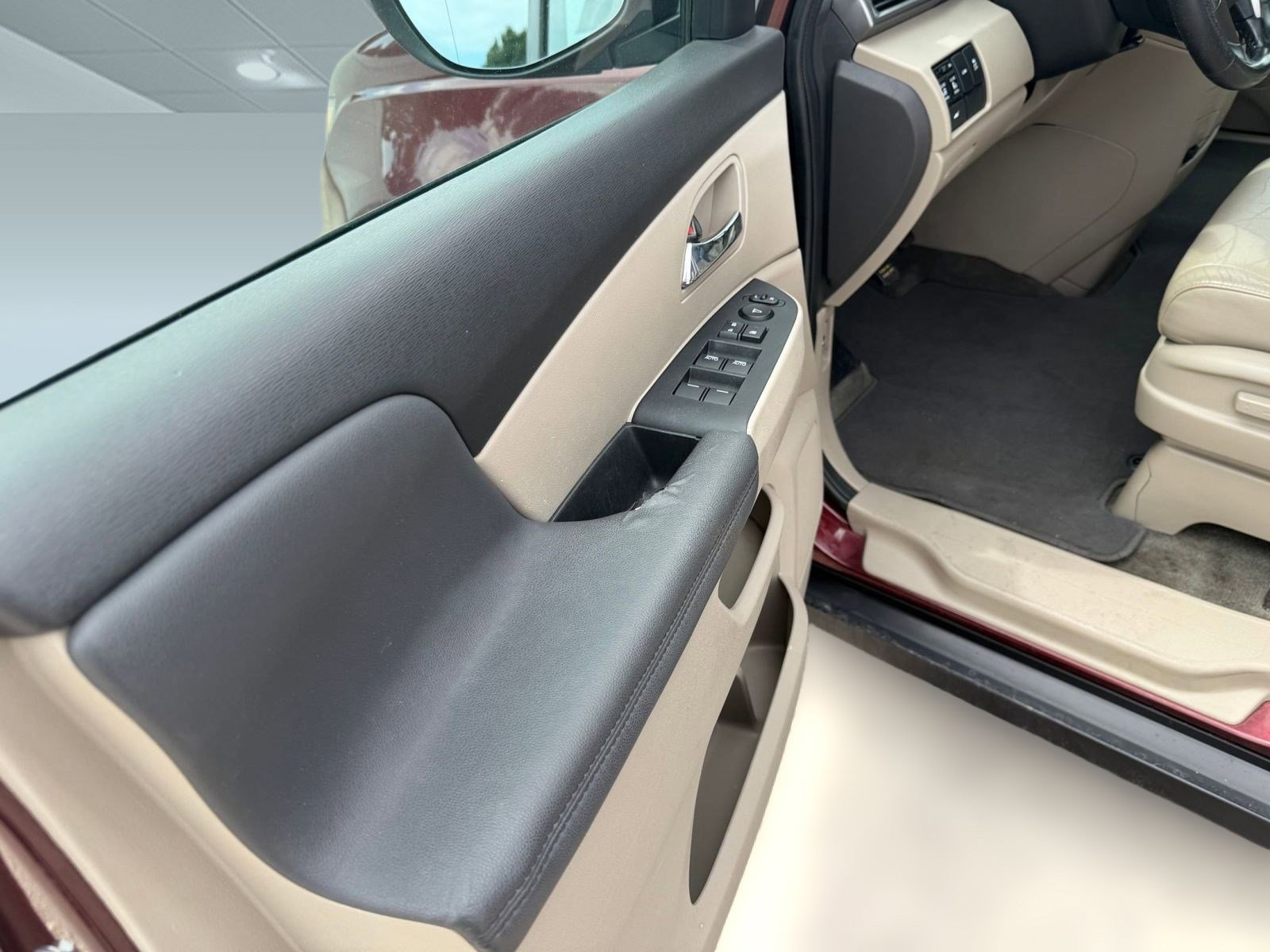 2016 Honda Odyssey EX-L photo 11