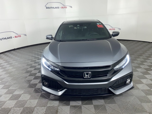 2018 Honda Civic Sport Touring photo 2