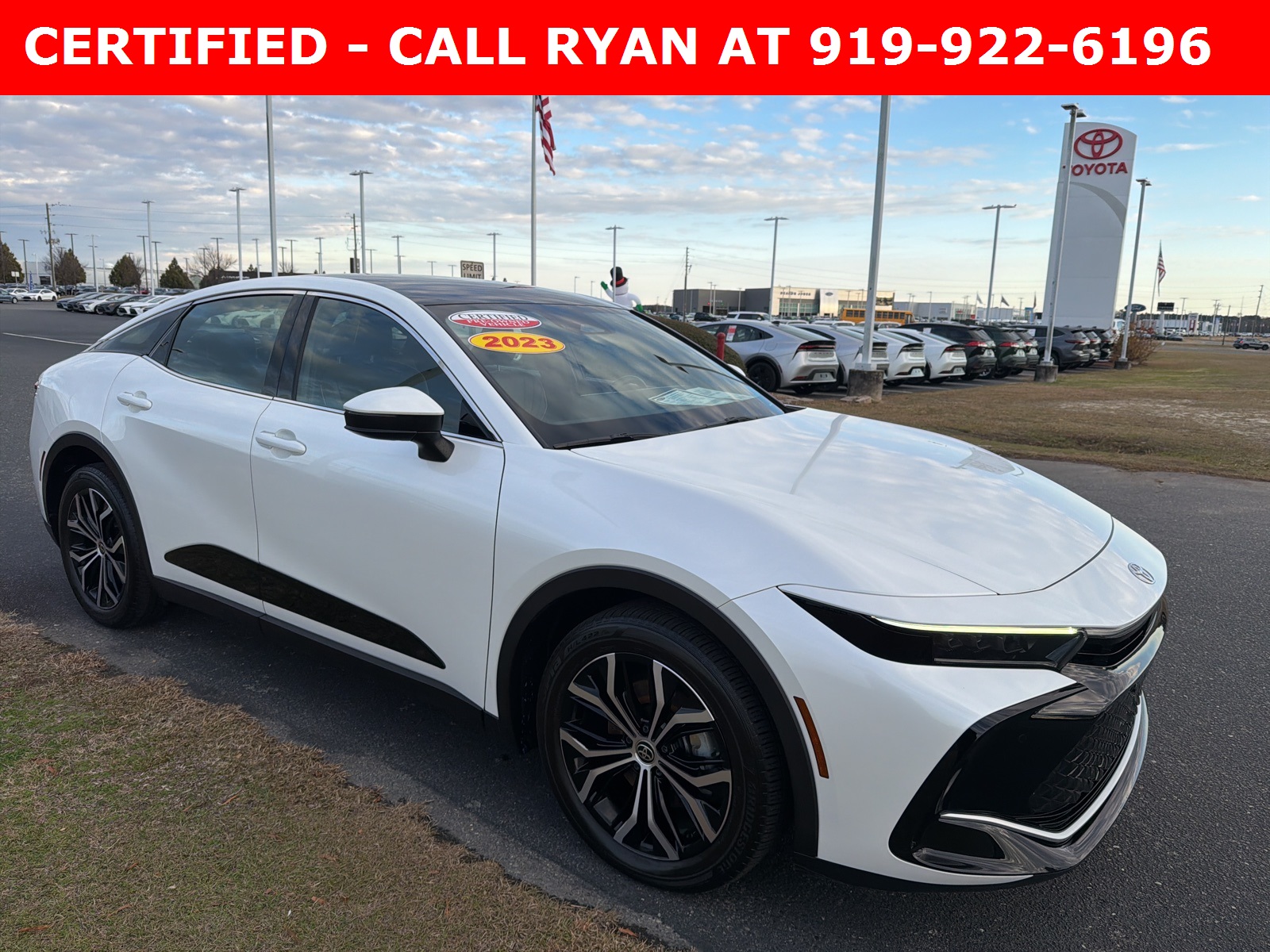 2023 Toyota Crown Limited's photo