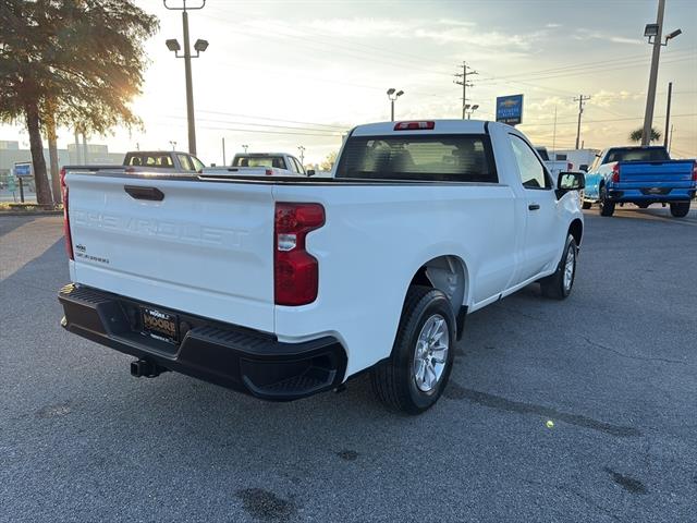 2026 Chevrolet Silverado 1500 photo 4