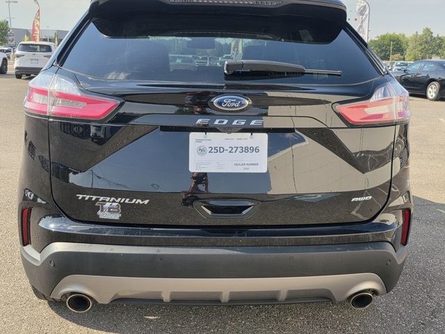 2024 Ford Edge Titanium photo 17