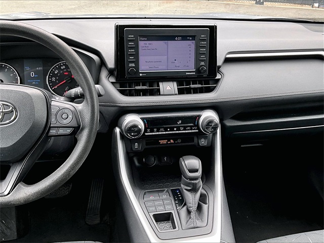 2021 Toyota RAV4 XLE photo 6