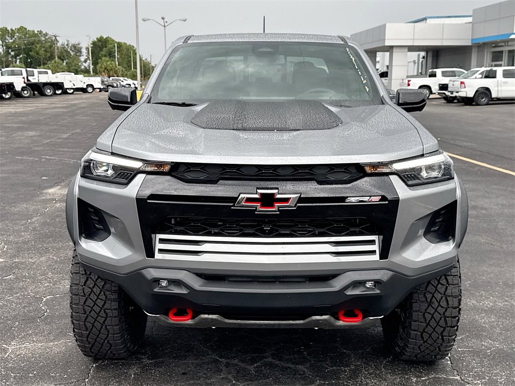2025 Chevrolet Colorado ZR2 photo 2