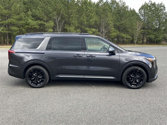 2025 Kia Carnival SX Prestige photo 2