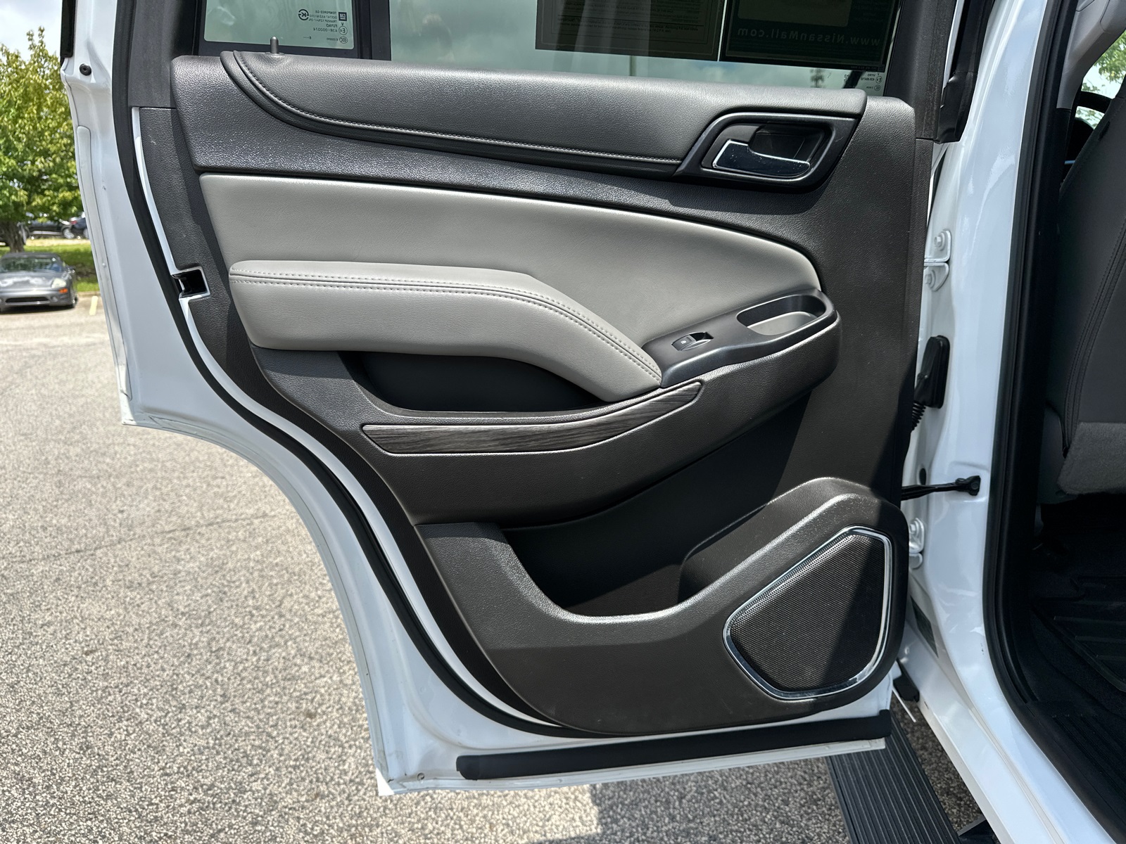 2019 Chevrolet Tahoe LT photo 21