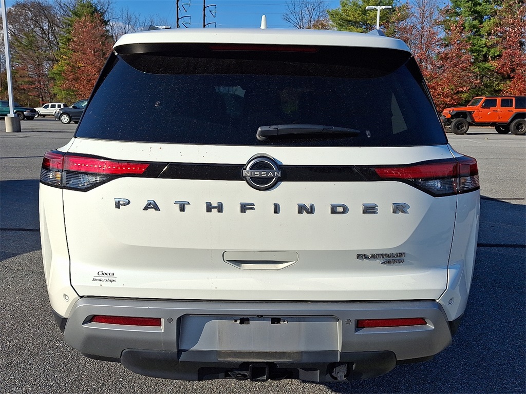 2024 Nissan Pathfinder Platinum photo 4