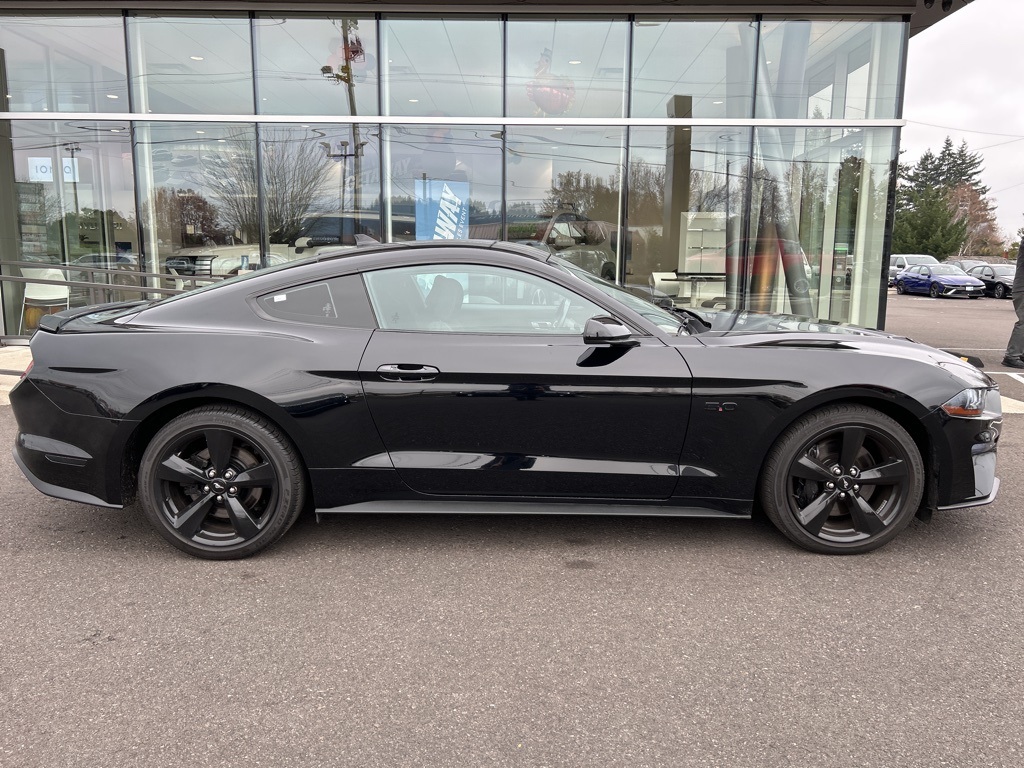 2021 Ford Mustang GT photo 2