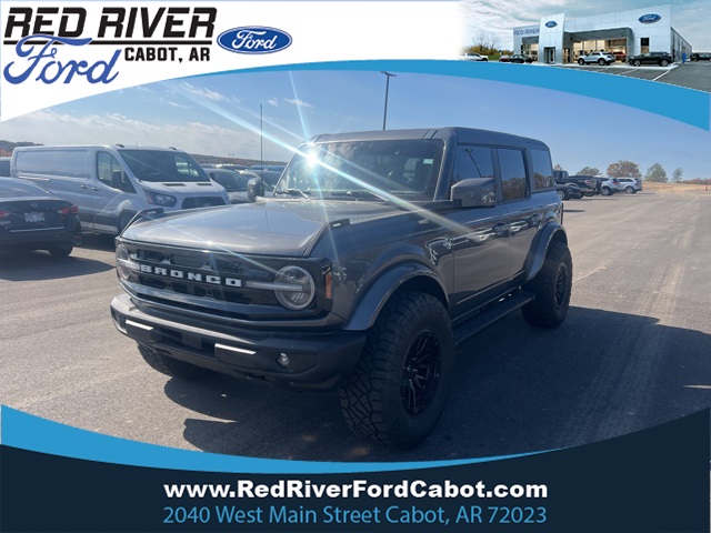 2024 Ford Bronco 4-Door Outer Banks's photo