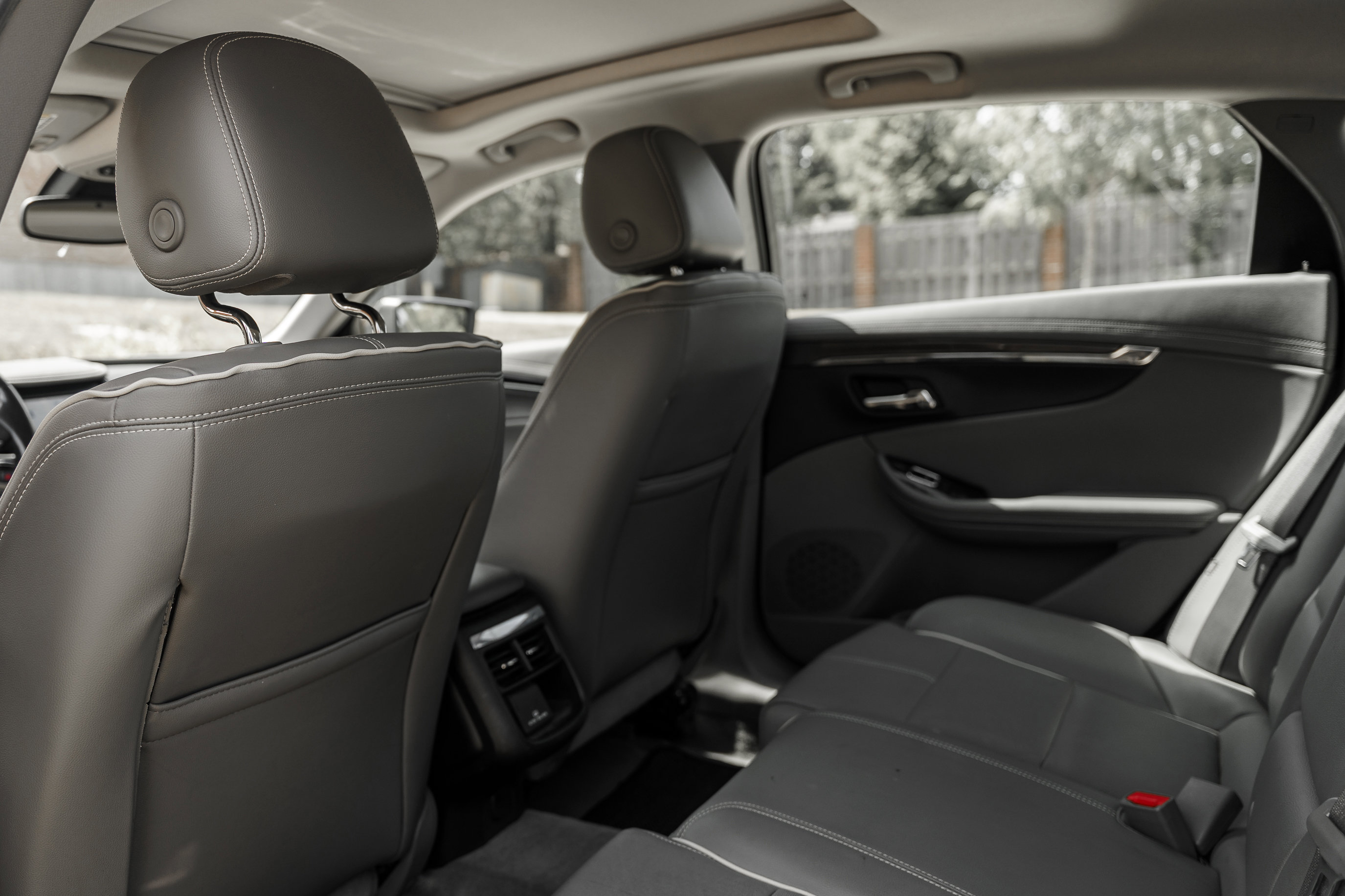 2015 Chevrolet Impala LTZ photo 21