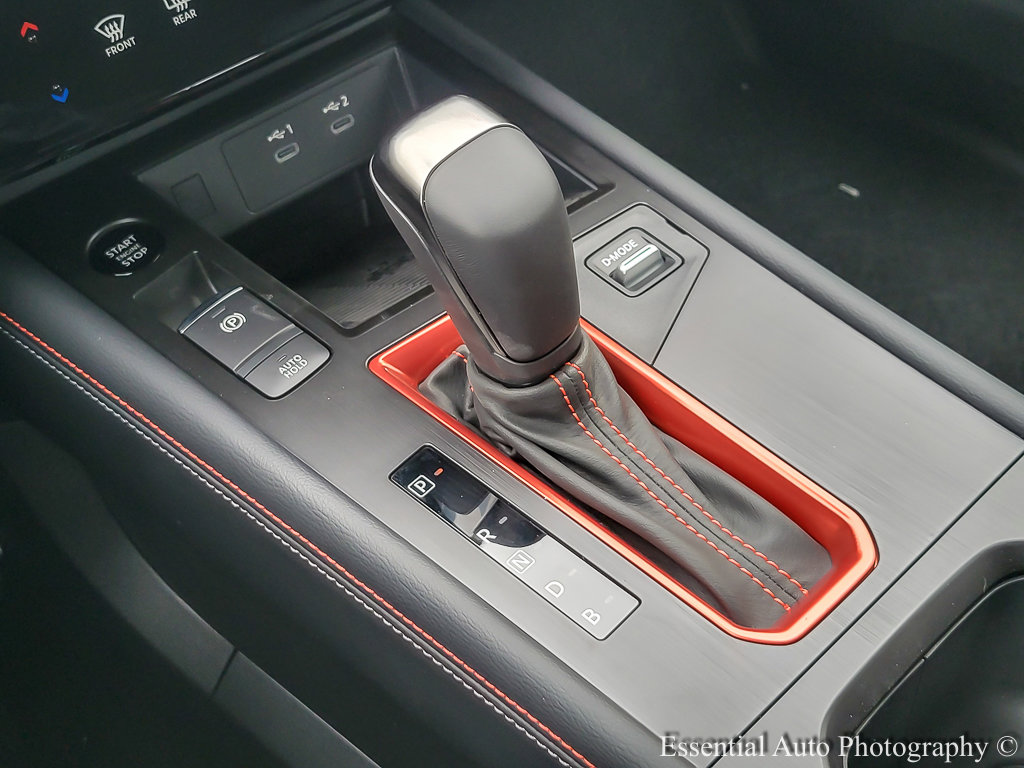 2025 Nissan Kicks SR photo 13
