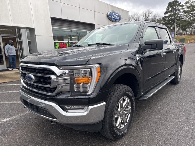 2023 Ford F-150 XLT's photo