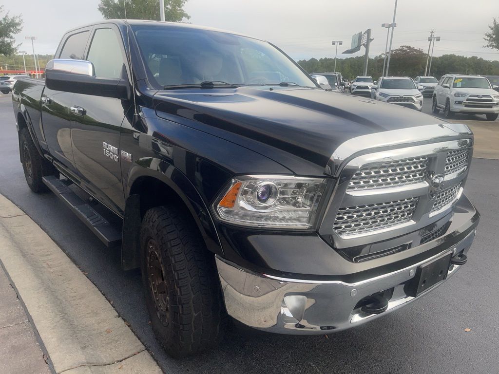 2018 Ram 1500 Laramie photo 2