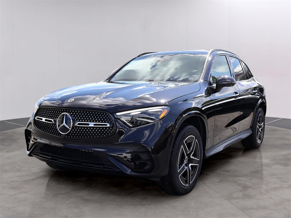 2025 Mercedes Benz GLC 300 4MATIC photo 3