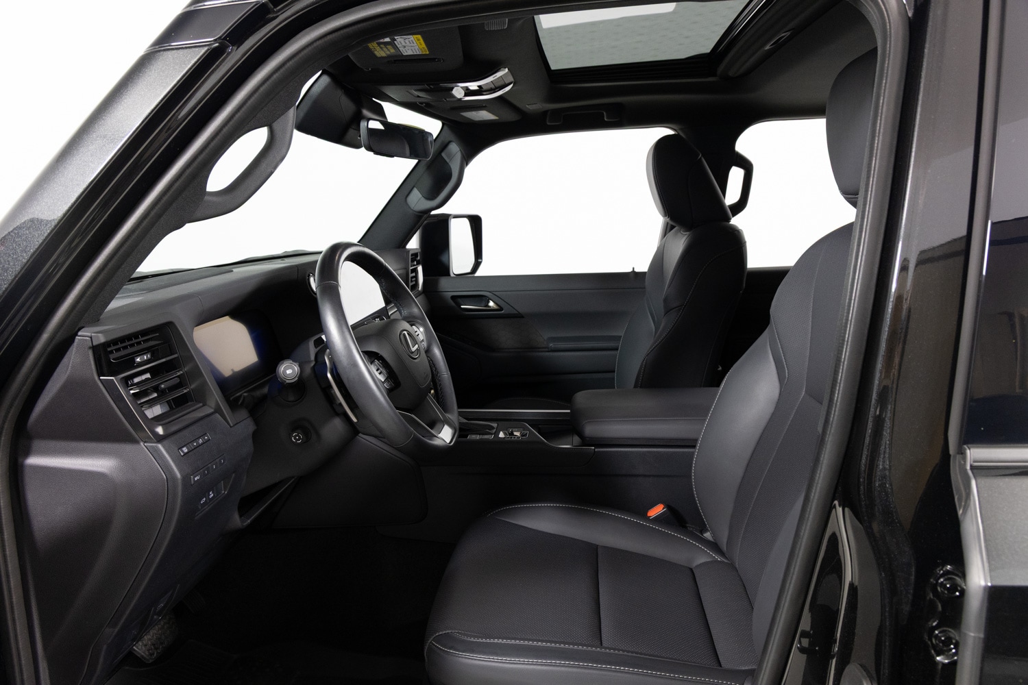 2024 Lexus GX photo 18