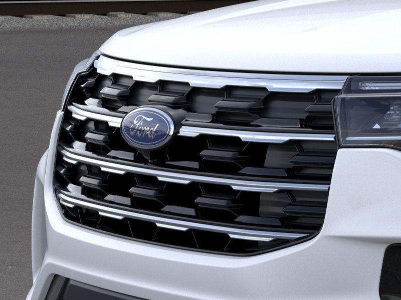 2025 Ford Explorer photo 16