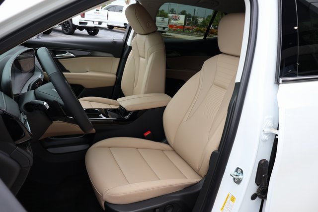 2025 Buick Envision Preferred photo 12