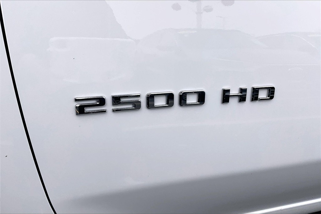 2023 CHEVROLET SILVERADO HD - Image 6