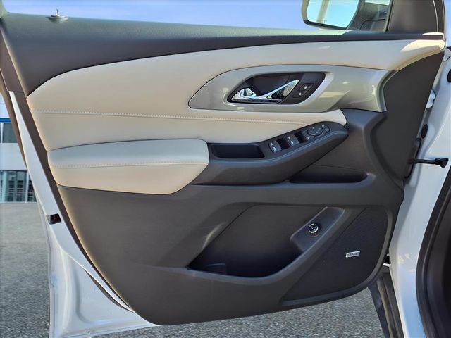2022 Chevrolet Traverse Leather photo 17